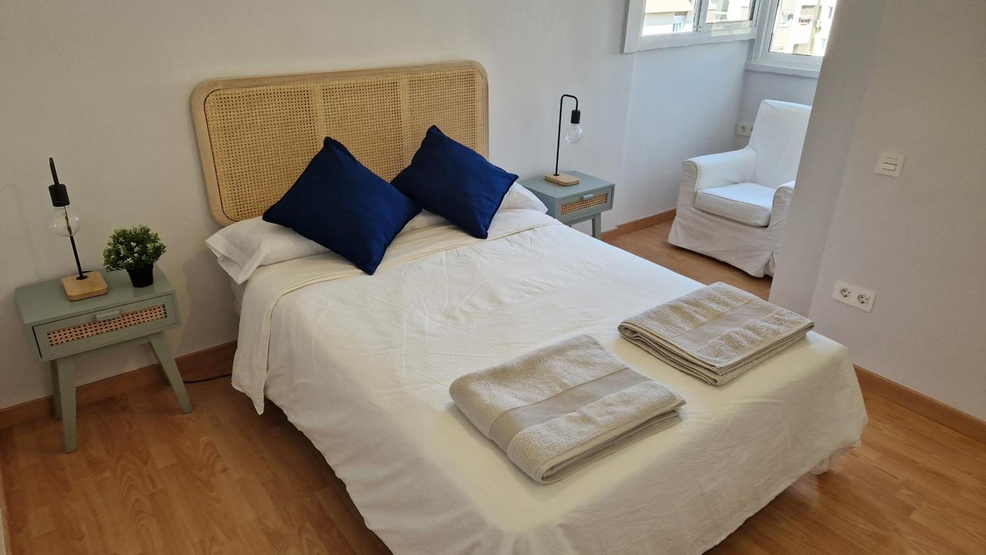 Apartamento Malaga Centro Luaran gambar